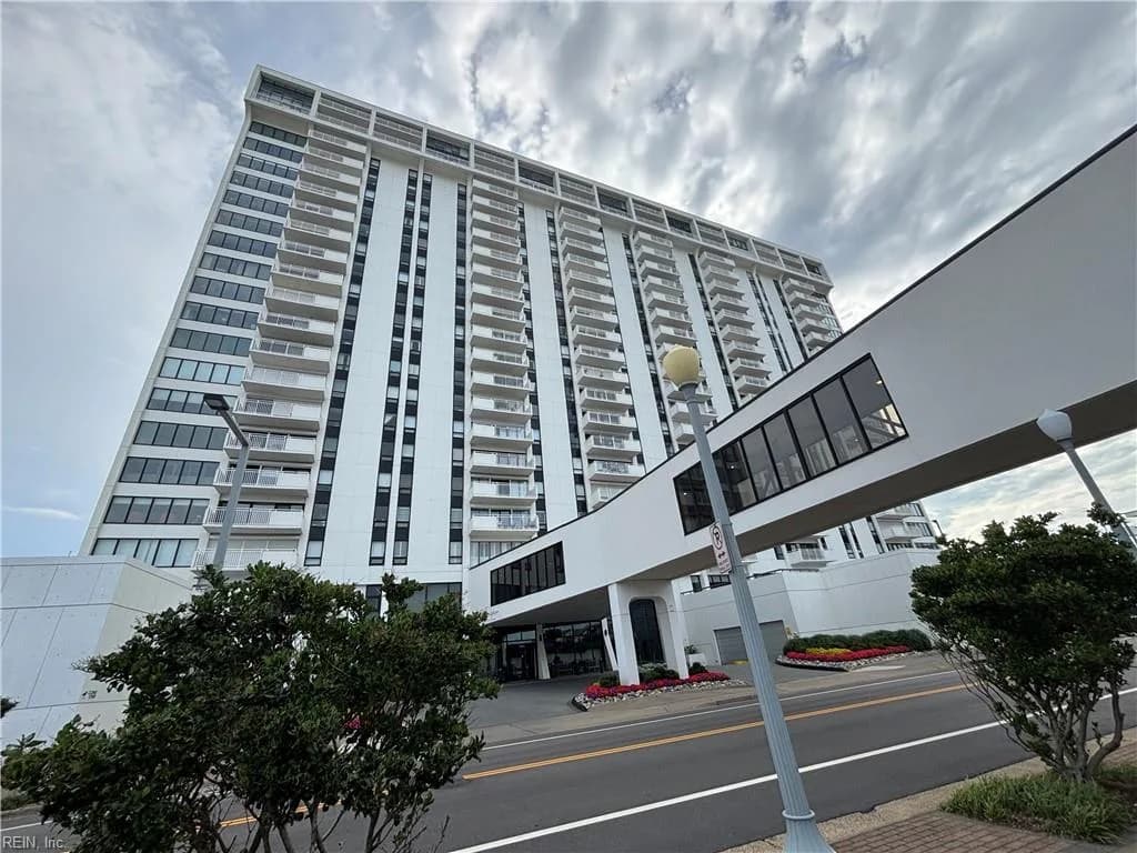 4004 Atlantic AVE #204, VIRGINIABEACH VA 23451 - Main photo