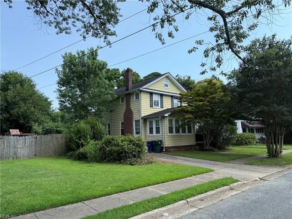 412 Blair AVE, NEWPORTNEWS VA 23607 - Photo 2