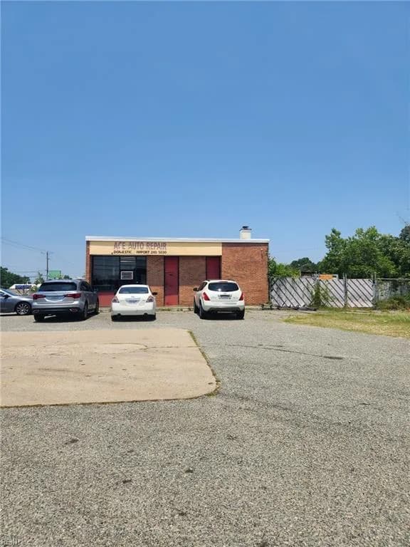 5858 Jefferson AVE, NEWPORTNEWS VA 23605 - Photo 3