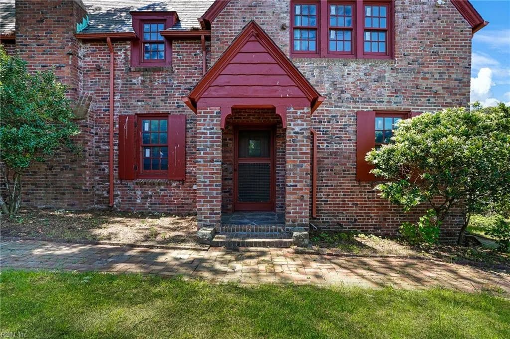 300 Bay Colony DR, VIRGINIABEACH VA 23451 - Photo 5