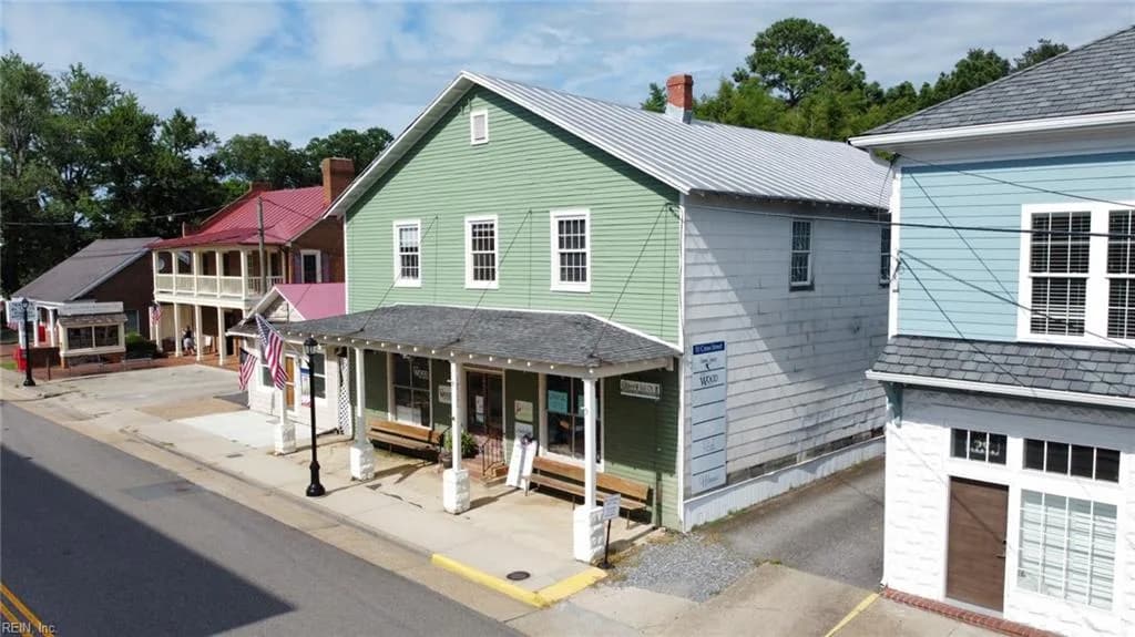 51 Cross ST, URBANNA VA 23175 - Main photo