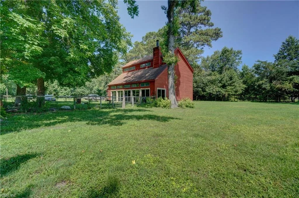 1641 Shillelagh RD, Chesapeake — 3 bed Residential, 2,367 sqft