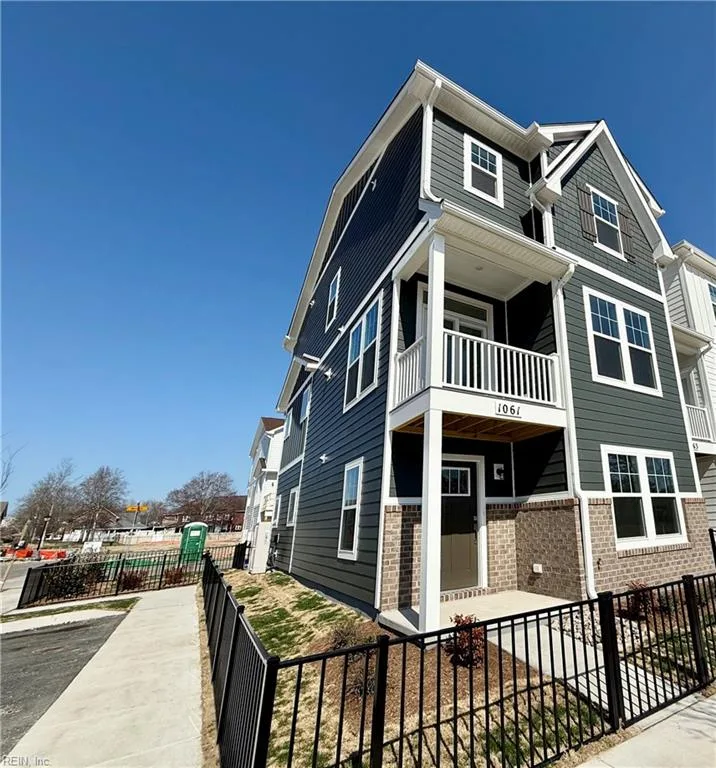 1061 Mesa LOOP, Chesapeake — 4 bed Residential, 2,066 sqft