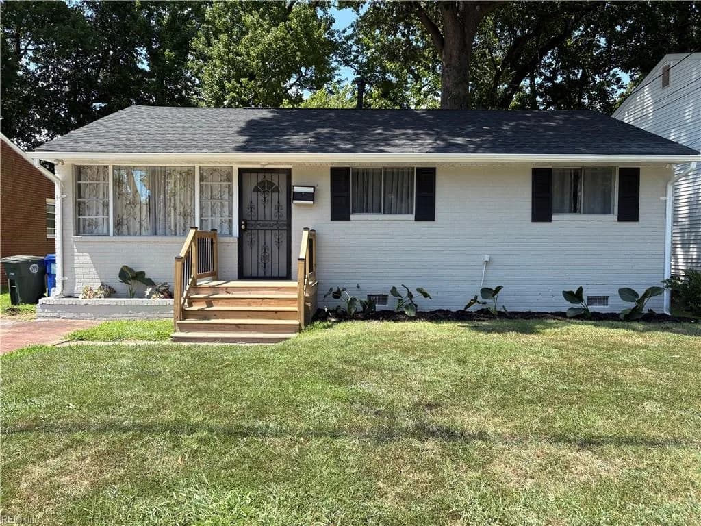 637 44th ST, NEWPORTNEWS VA 23607 - Photo 2
