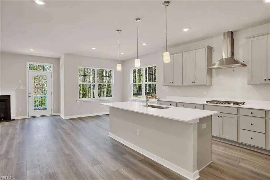 6305 Fawncrest LN, WILLIAMSBURG VA 23188 - Photo 5