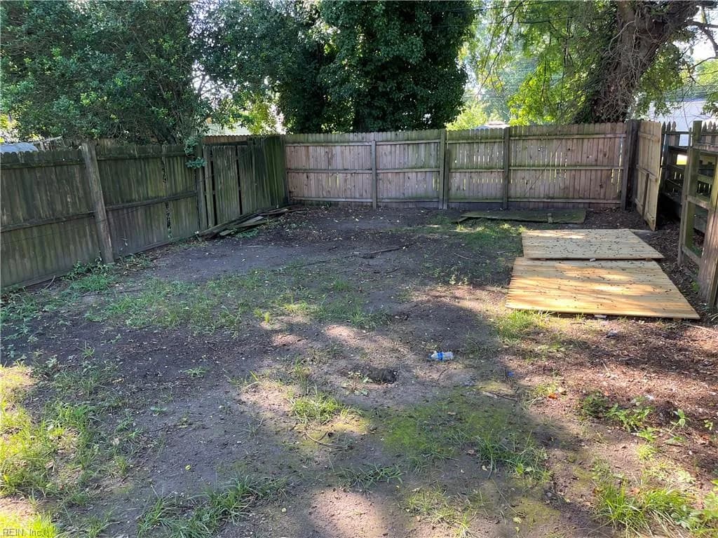 1034 26th ST, NEWPORTNEWS VA 23607 - Photo 5