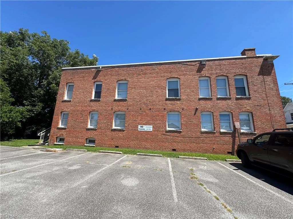 101 N High ST, FRANKLIN VA 23851 - Photo 3