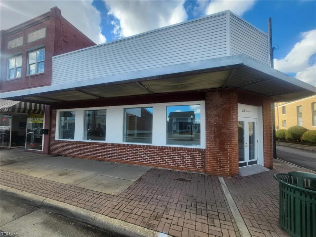 223 N Main ST, FRANKLIN VA 23851