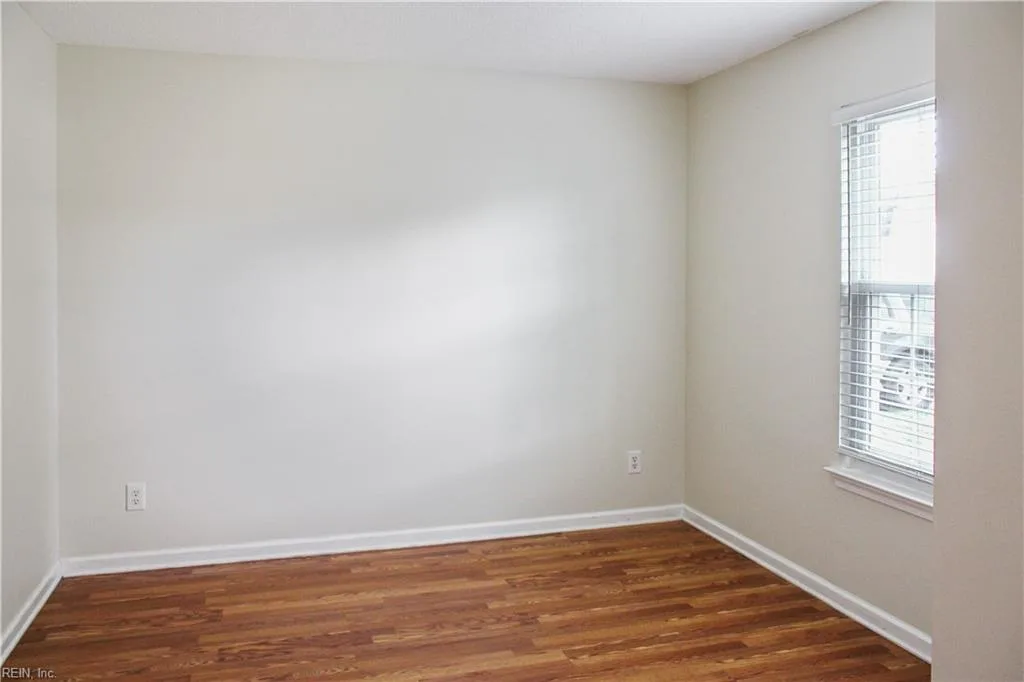 828 Chapin Wood DR, NEWPORTNEWS VA 23608 - Photo 5