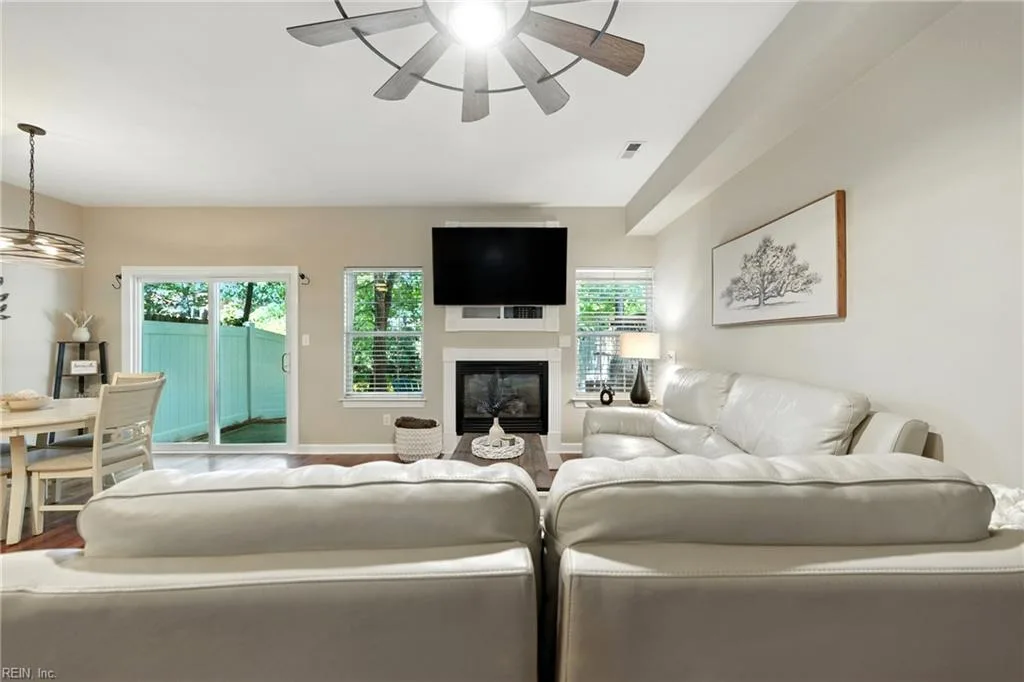 1334 Linkhorn CIR, VIRGINIABEACH VA 23451 - Photo 4