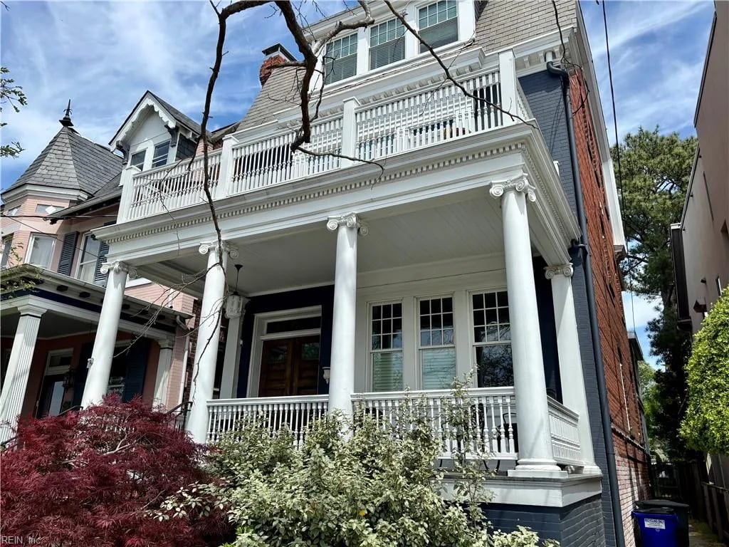 522 Mowbray ARCH, Norfolk — 4 bed Residential, 4,200 sqft