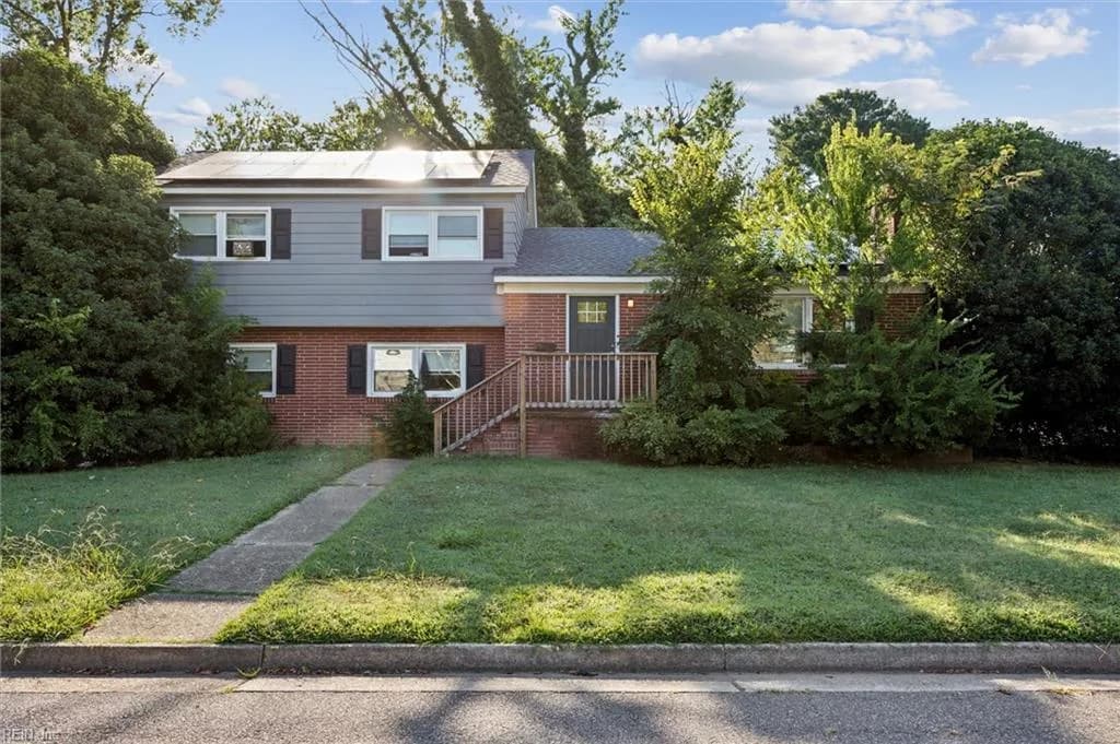 18 Brookfield DR, HAMPTON VA 23666 - Photo 2