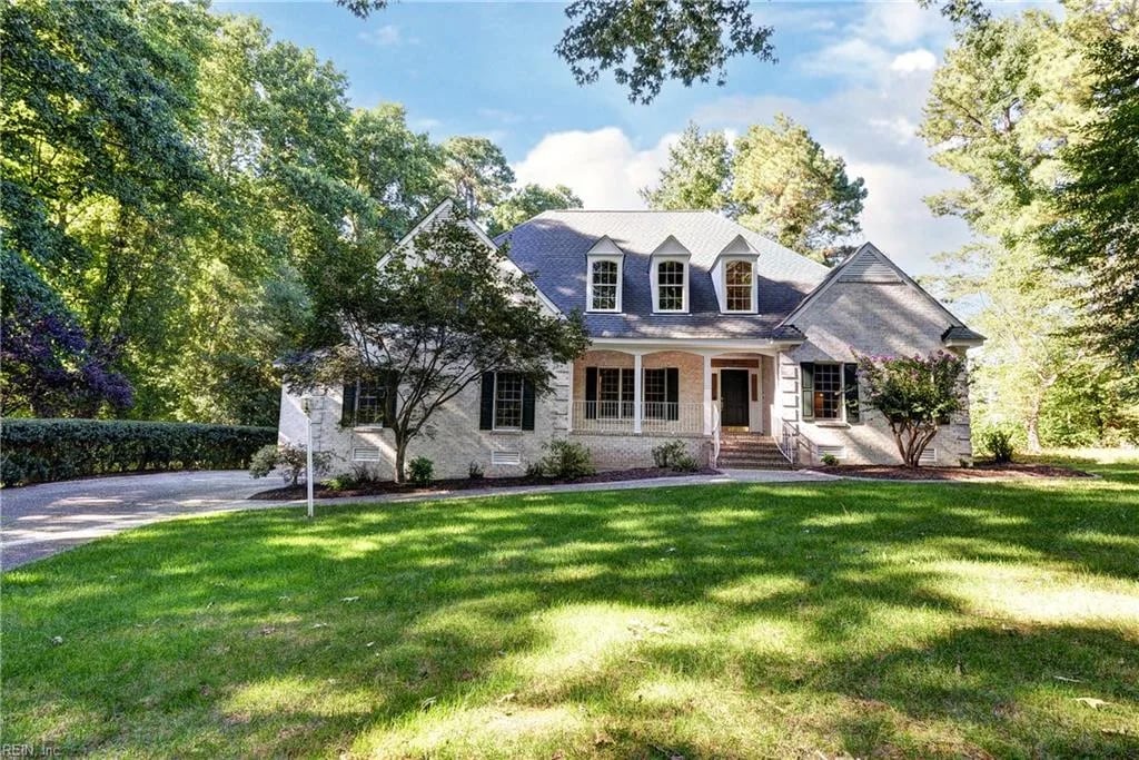 125 Yorkshire DR, Williamsburg — 5 bed Residential, 4,028 sqft