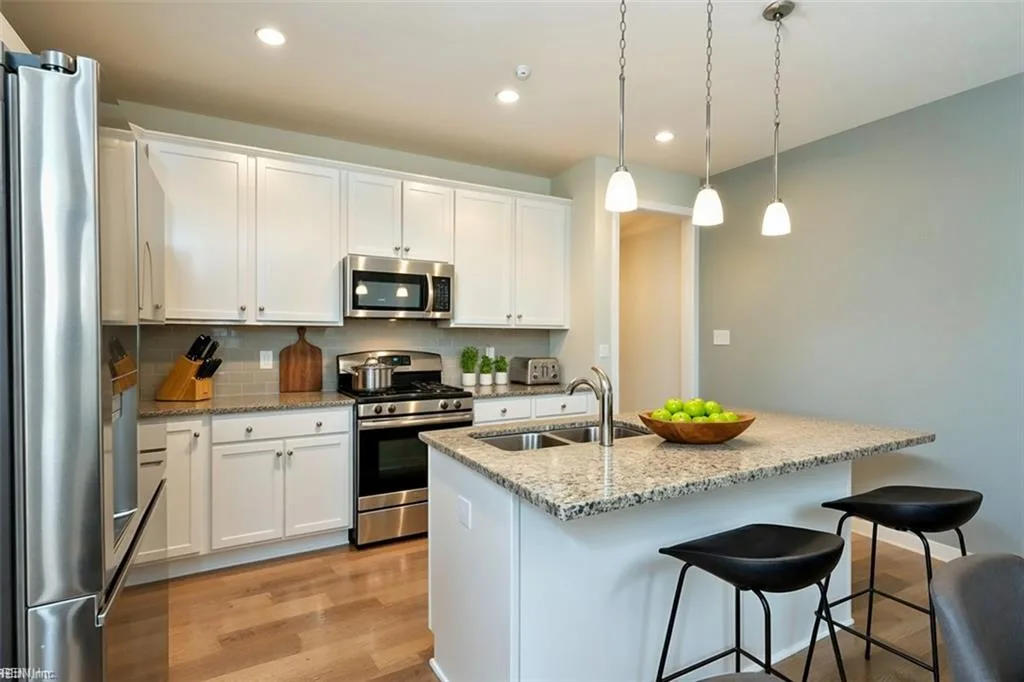 1431 Redoubt RD, WILLIAMSBURG VA 23185 - Photo 4