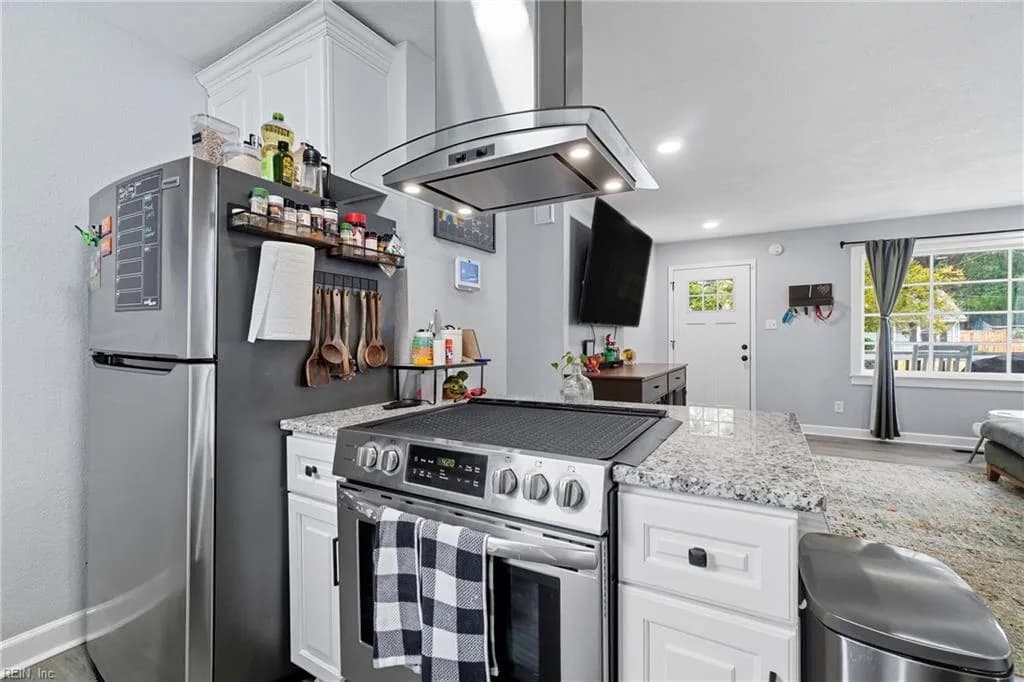 837 Tifton ST, NORFOLK VA 23513 - Photo 2