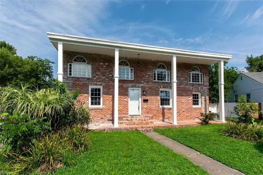 33 Clayton DR, HAMPTON VA 23669 - Photo 2