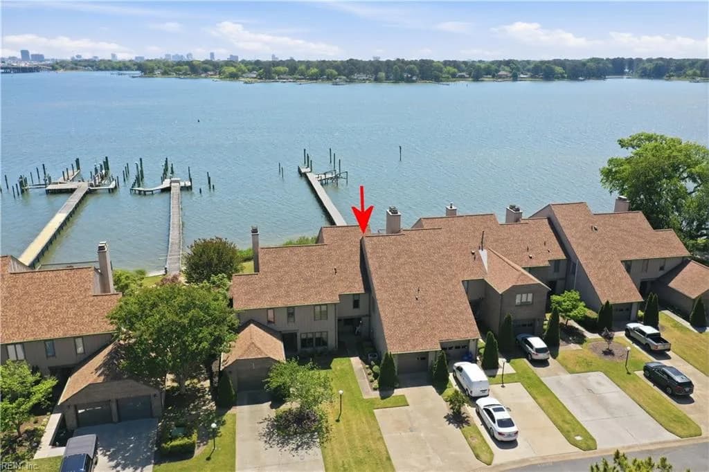 4291 Hatton Point LN, PORTSMOUTH VA 23703 - Main photo