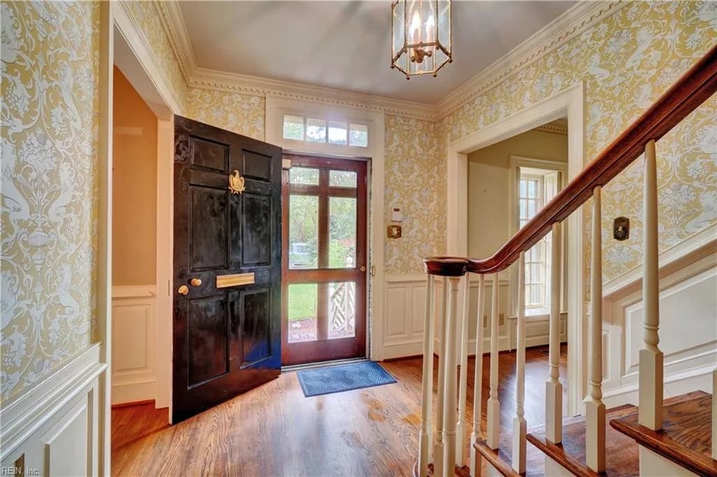 1310 Cloncurry RD, NORFOLK VA 23505 - Photo 5