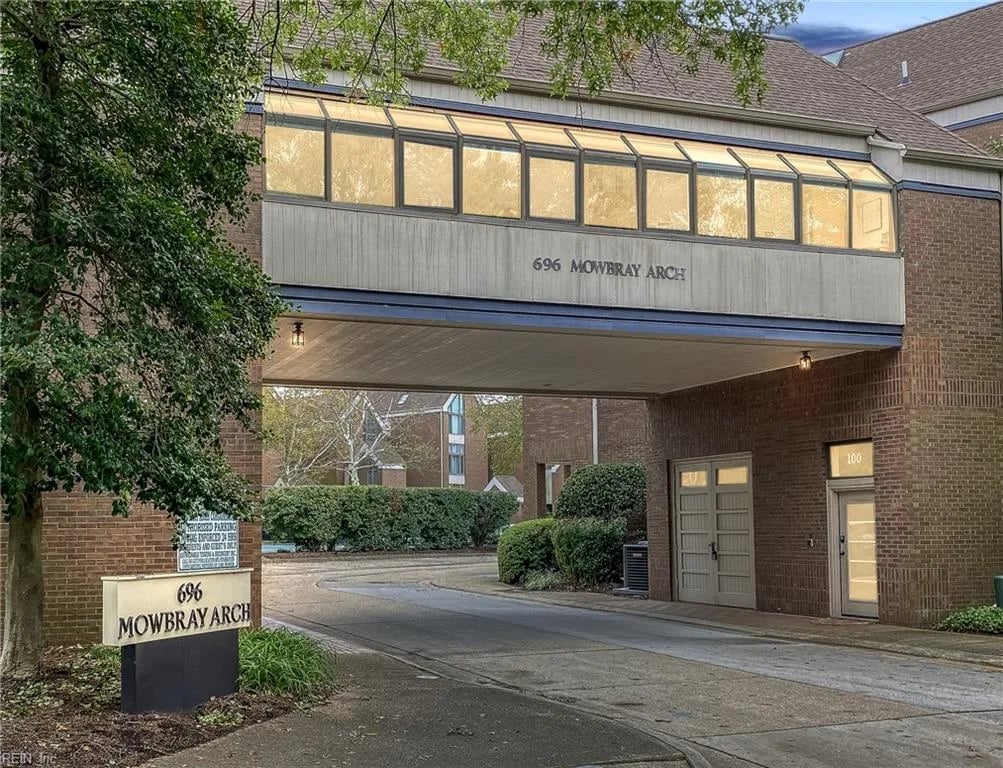 696 Mowbray ARCH #100, Norfolk — 1 bed Residential, 1,215 sqft