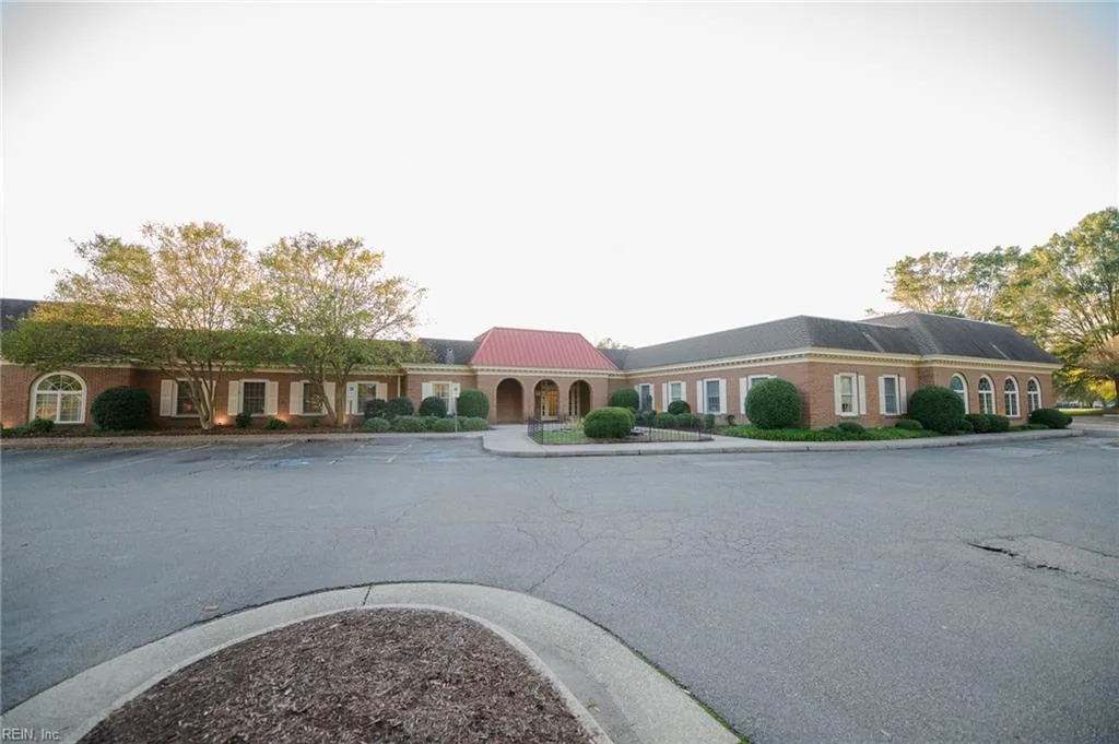 401 Oyster Point RD, NEWPORTNEWS VA 23602