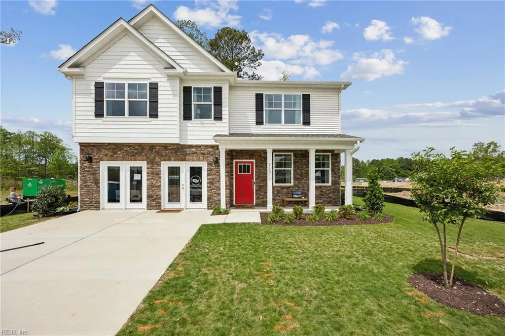 203 Gallop WAY, Yorktown — 4 bed Residential, 2,804 sqft
