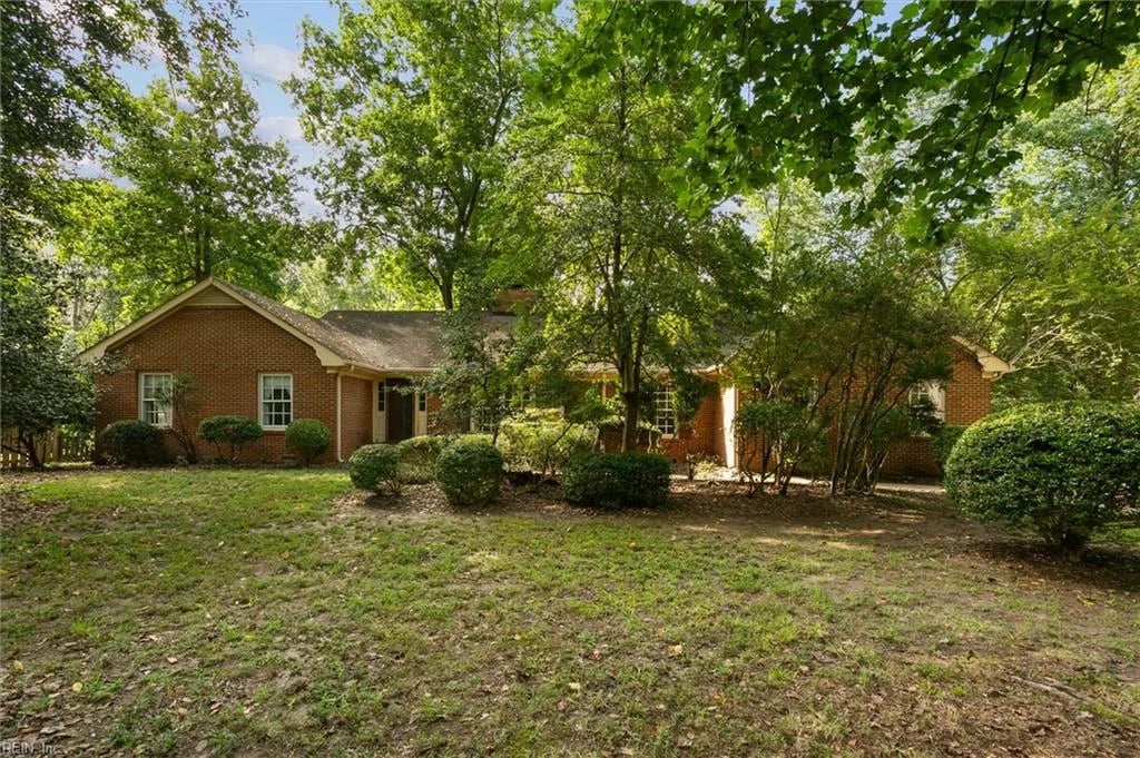 5 Hampton Key RD, Williamsburg — 3 bed Residential, 2,130 sqft