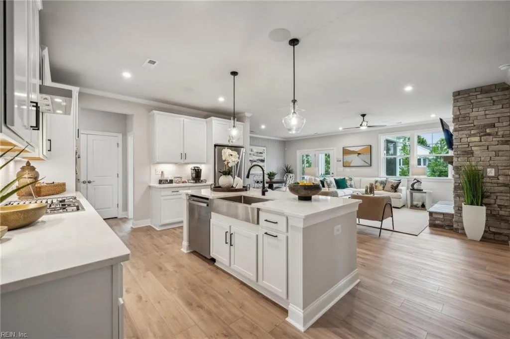 402 Heavens WAY, YORKTOWN VA 23693 - Photo 4