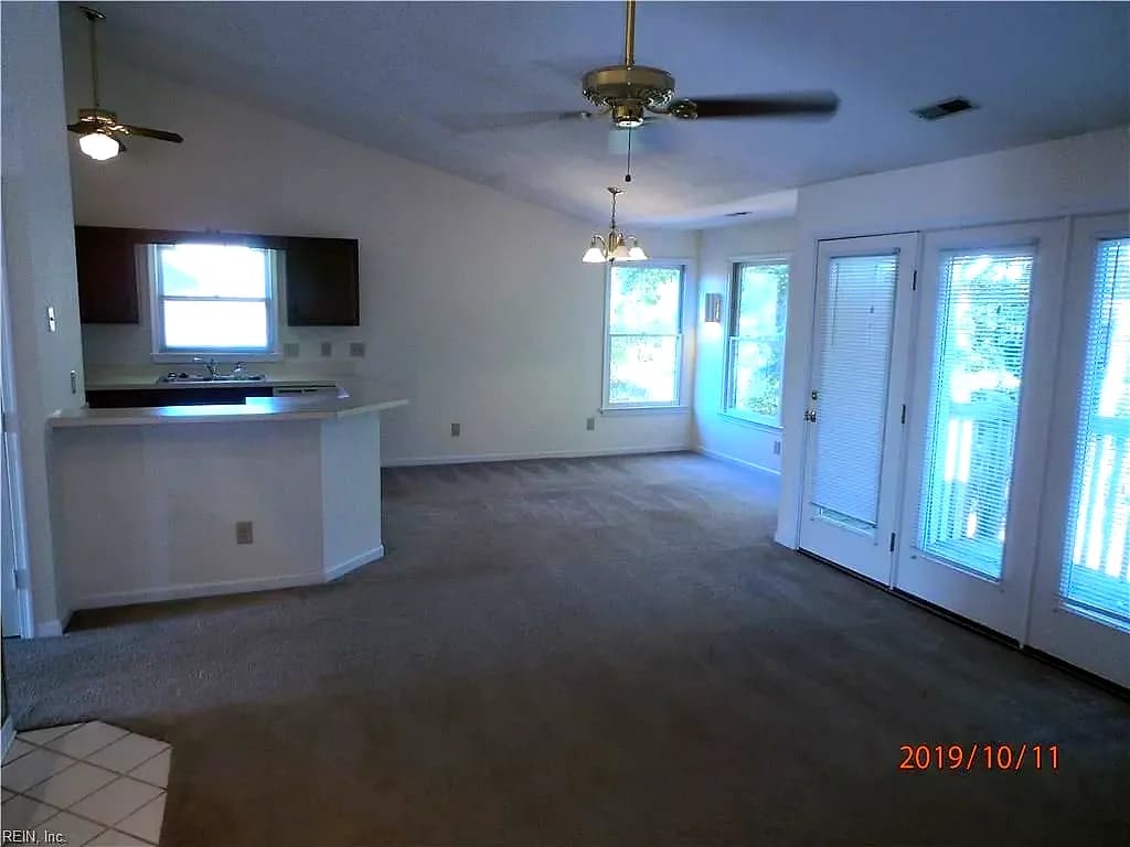 501 Bridge XING #C, YORKTOWN VA 23692 - Photo 3
