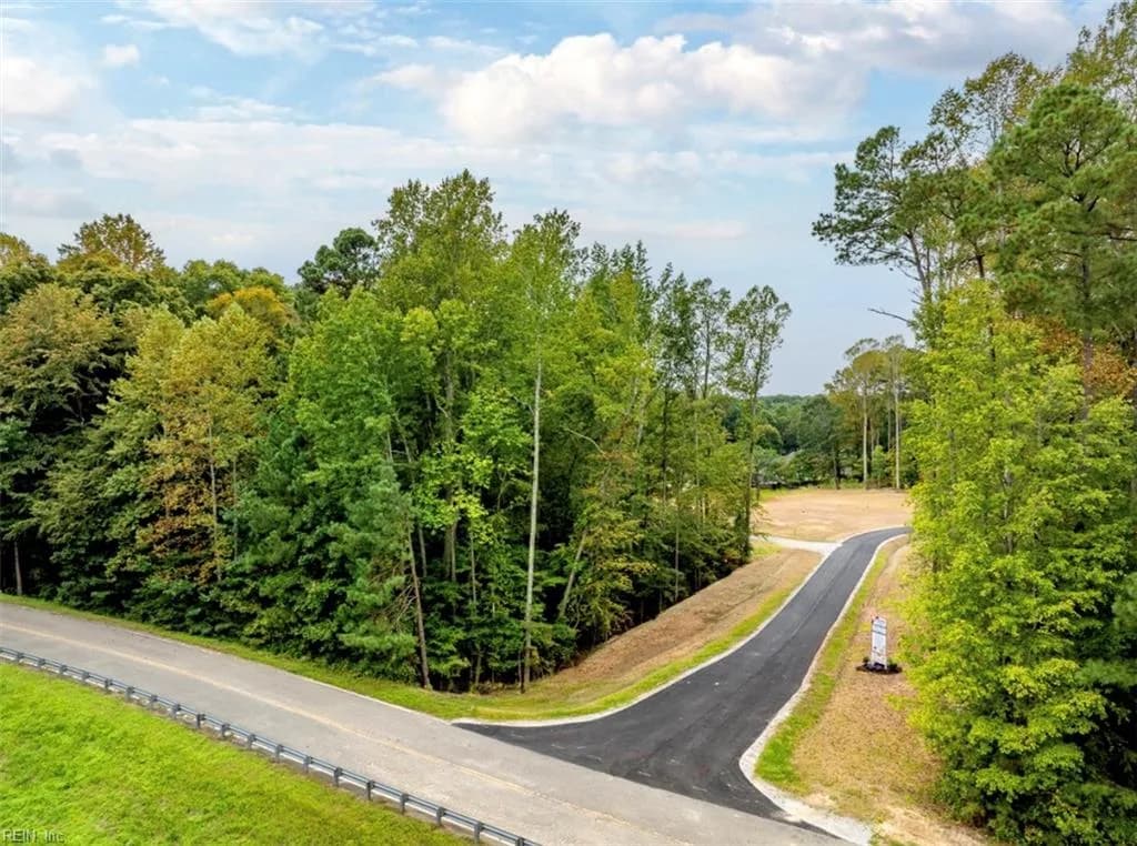 5341 Ridgewood Hills DR, WILLIAMSBURG VA 23188 - Photo 5