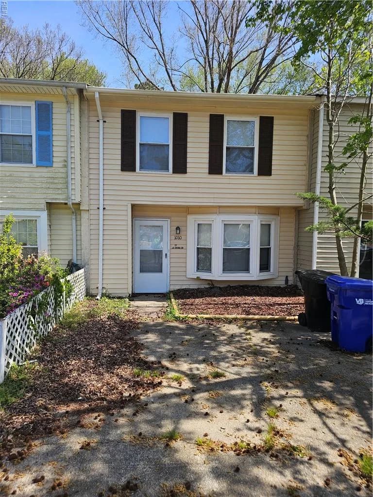 1010 Scarborough CT, VIRGINIA BEACH VA 23453 - Main photo