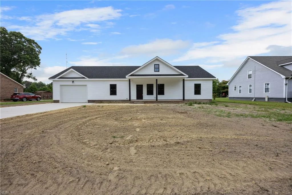 121 Danielle DR, Elizabeth City — 3 bed Residential, 1,680 sqft