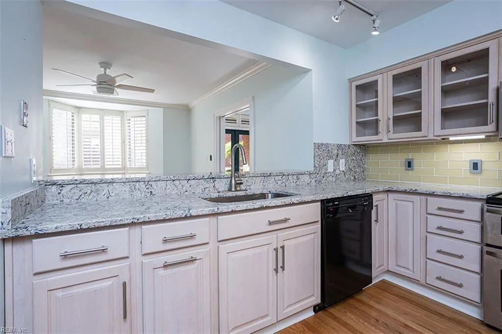 421 W Bute ST #203, NORFOLK VA 23510