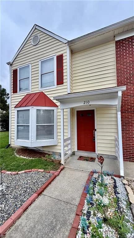 210 Whitewater DR, NEWPORTNEWS VA 23608 - Photo 3