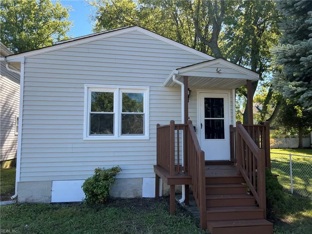224 Libby ST, HAMPTON VA 23663 - Photo 2