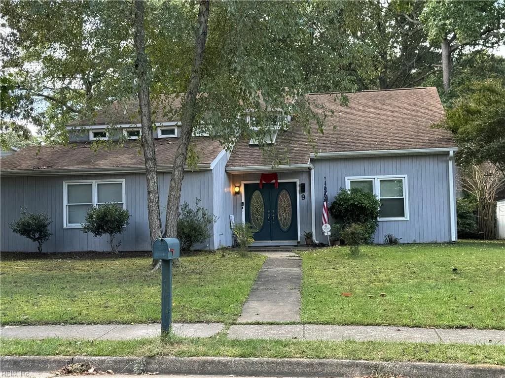 9 Kenilworth DR, HAMPTON VA 23666 - Photo 2