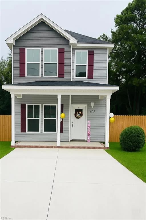 602 County ST #B, SUFFOLK VA 23434 - Photo 2