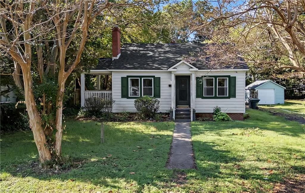211 Greenbriar AVE, HAMPTON VA 23661 - Main photo
