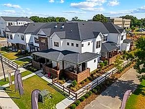 1008 Ashworth WAY, Suffolk — 3 bed Residential, 1,582 sqft