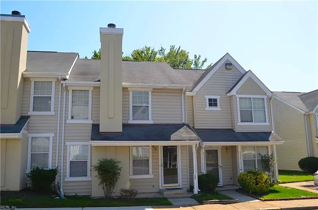 364 Rivers Ridge CIR, NEWPORTNEWS VA 23608 - Main photo