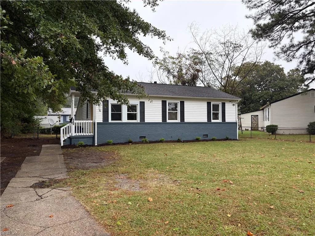 125 Carol LN, PORTSMOUTH VA 23701 - Photo 2