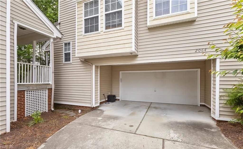 2064 Nicklaus DR, SUFFOLK VA 23435 - Photo 2