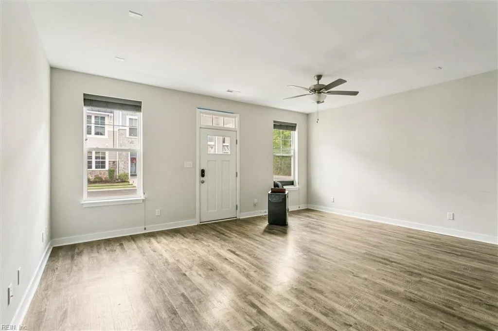 103 Daybeacon ST, YORKTOWN VA 23692 - Photo 5