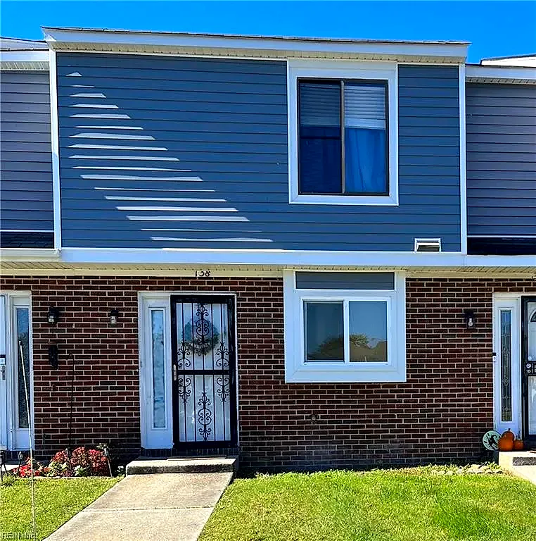 138 Eberly TER, HAMPTON VA 23669
