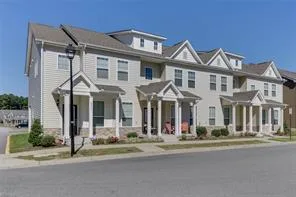 2011 Chartwell DR, Newport News — 3 bed Residential, 1,758 sqft