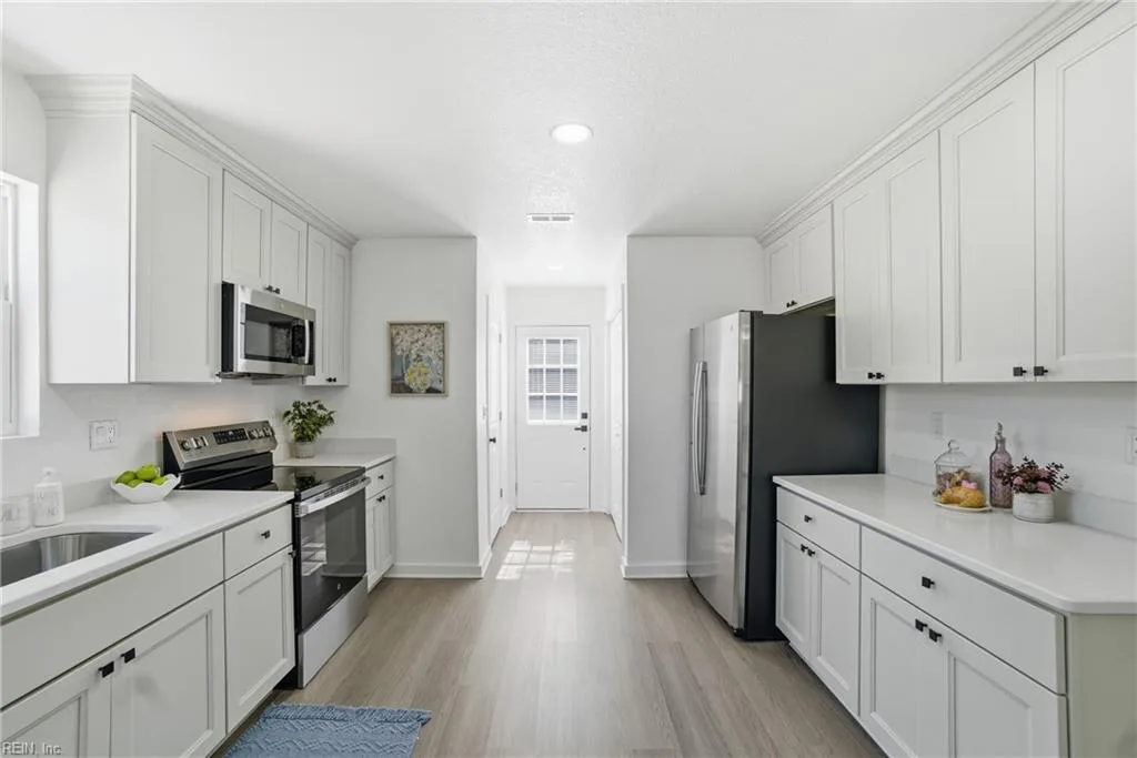 2761 Cedar RD, Chesapeake — 3 bed Residential, 1,590 sqft