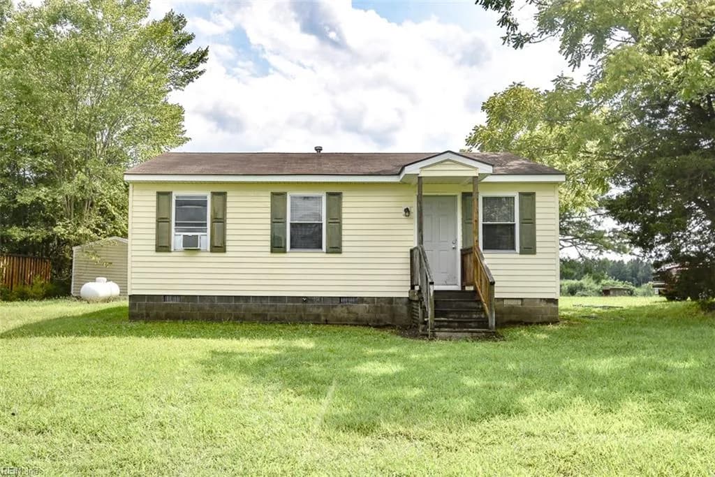 23114 Southampton PW, COURTLAND VA 23837 - Photo 5