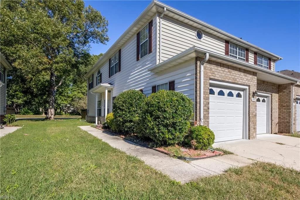 409 Belmont CIR, YORKTOWN VA 23693 - Photo 2