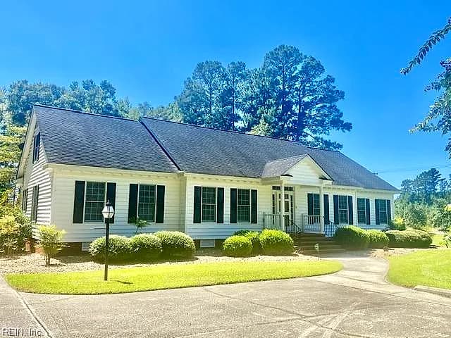 33333 Pinecrest DR, BOYKINS VA 23827 - Main photo