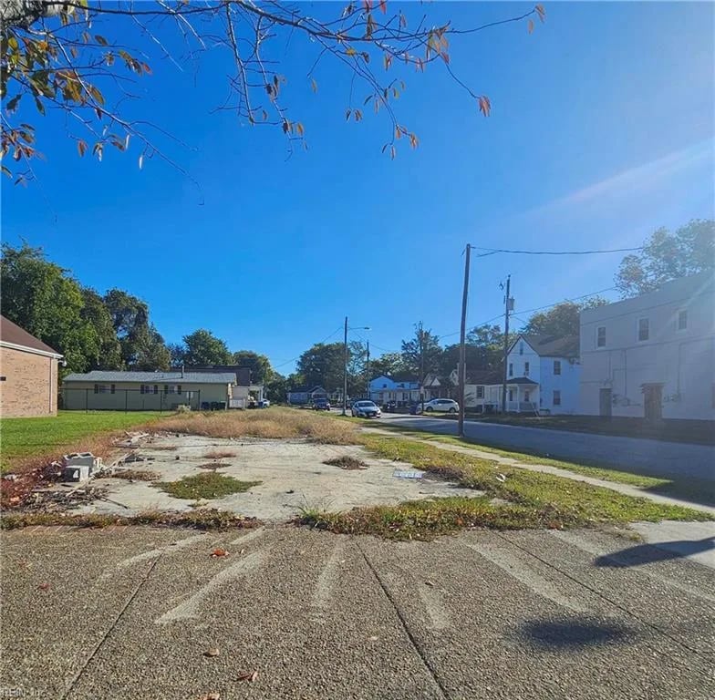 3200 Chestnut AVE, NEWPORTNEWS VA 23607