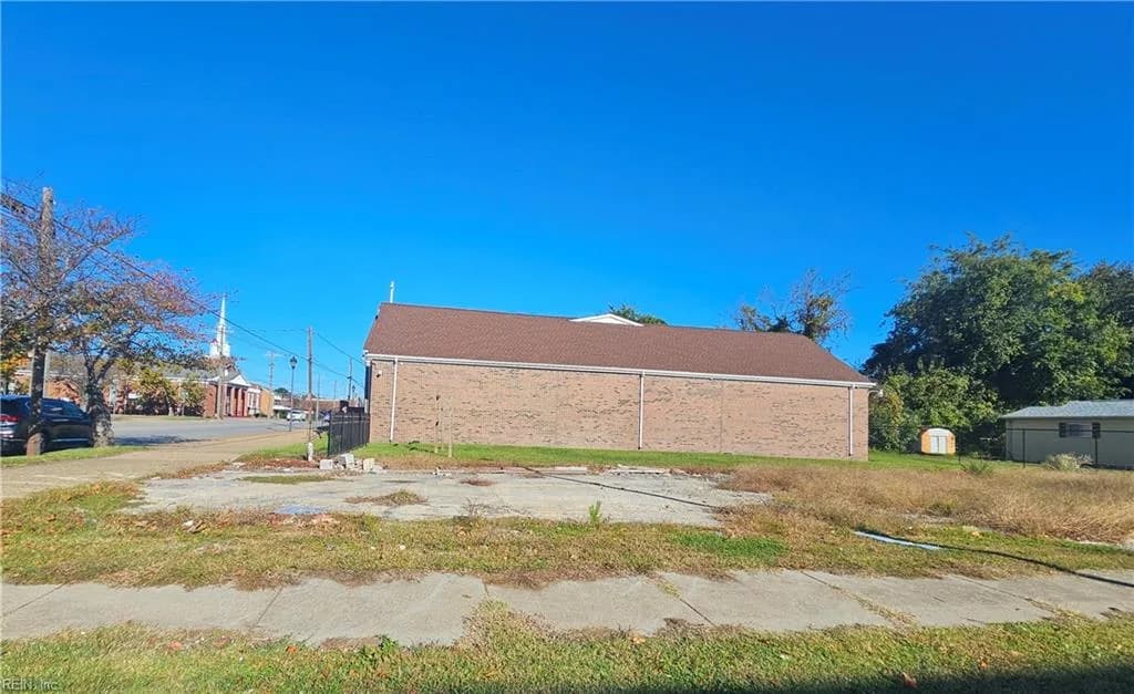 3200 Chestnut AVE, NEWPORTNEWS VA 23607 - Photo 3